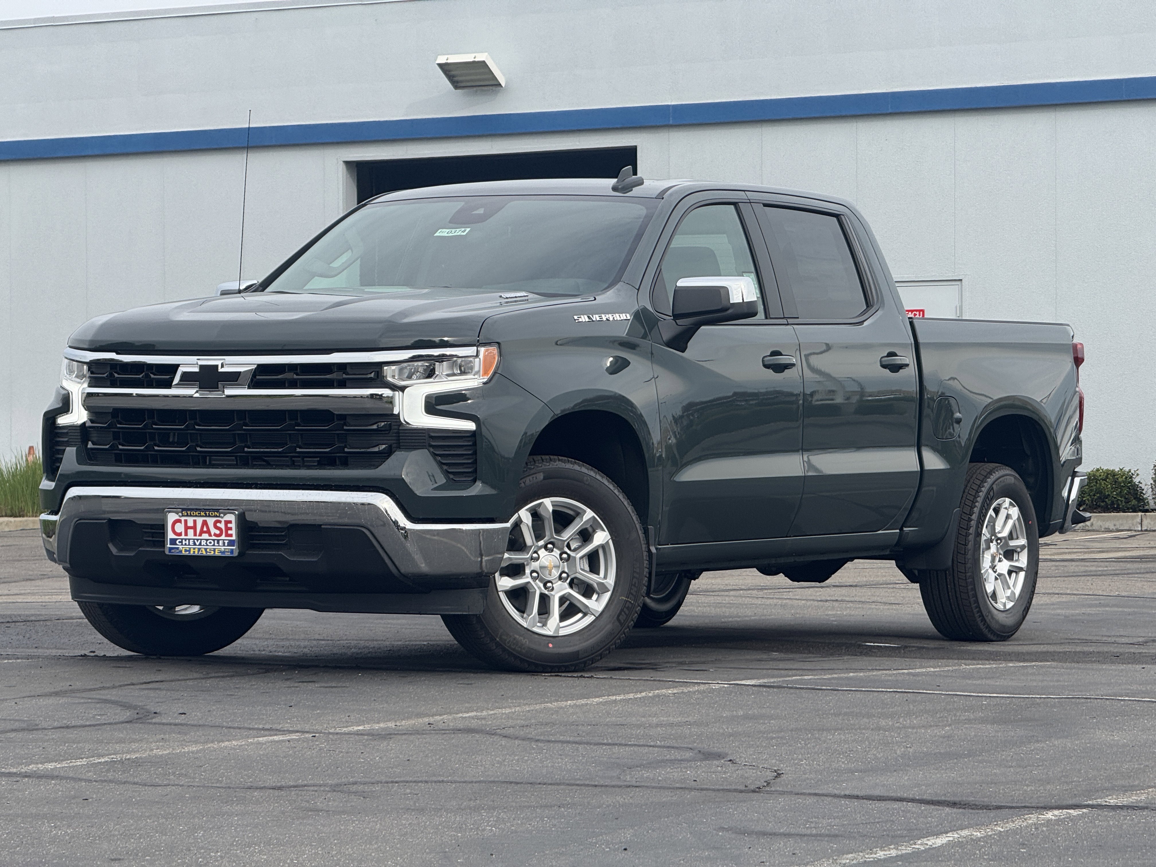 2026 Chevrolet Silverado 1500 LT's photo