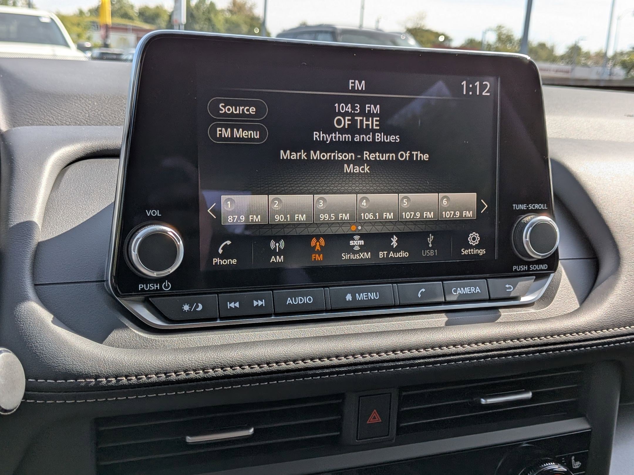 2026 Nissan Rogue SV photo 14