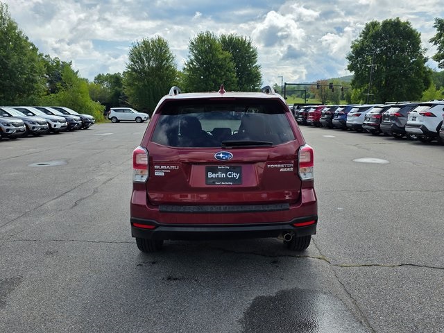 2017 Subaru Forester 2.5i Premium photo 5