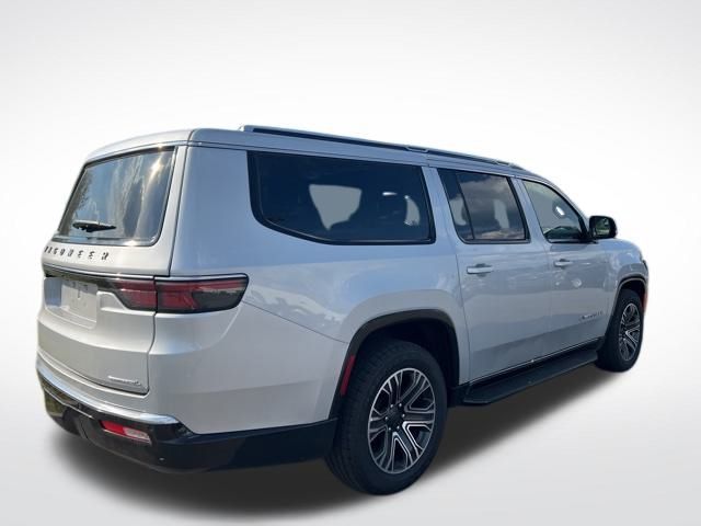 2023 Jeep Wagoneer L Series II photo 4