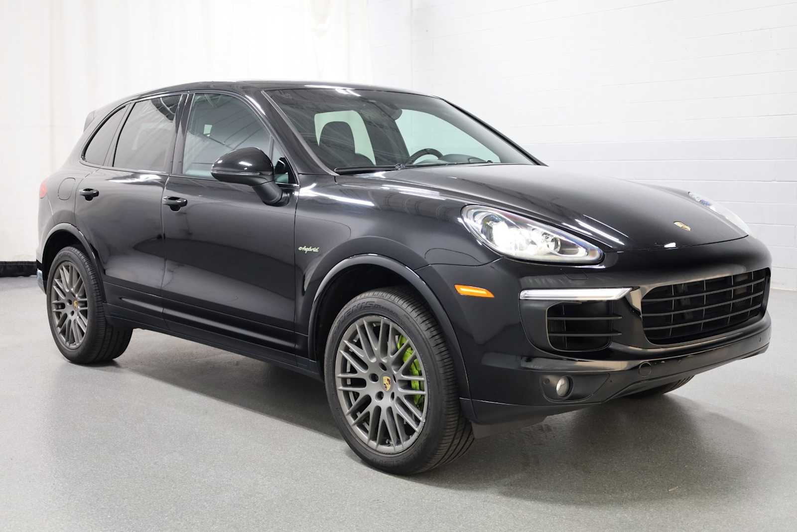 2017 Porsche Cayenne S E-Hybrid Platinum Edition photo 8