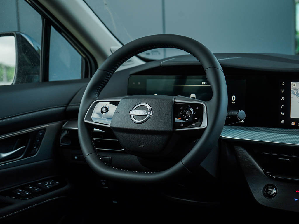 2025 Nissan Murano SL photo 14