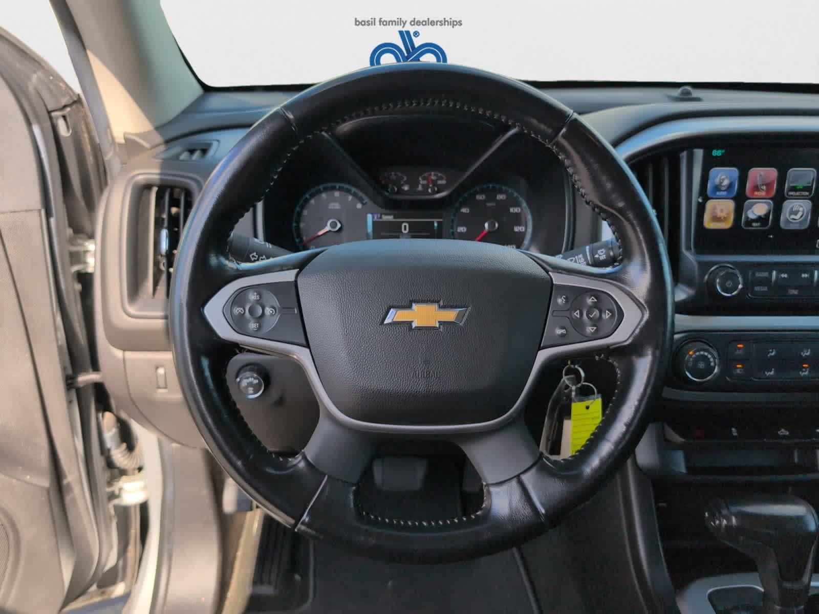 2018 Chevrolet Colorado LT photo 13