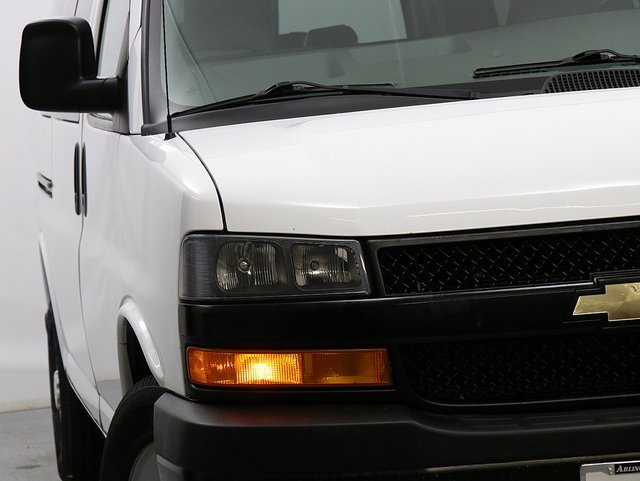2020 Chevrolet Express Passenger 2500 photo 2