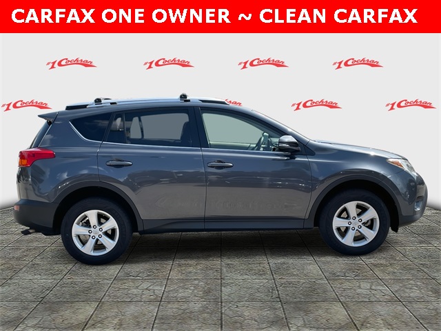 2013 Toyota RAV4 XLE photo 2