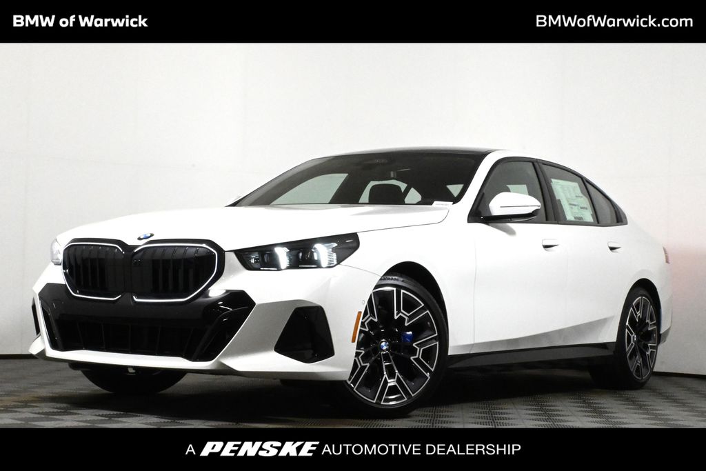 New 2026 Alpine White BMW 530i xDrive image 1
