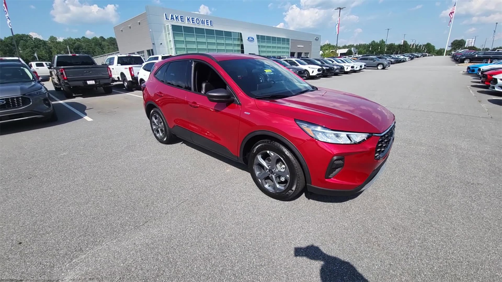 2025 Ford Escape ST-Line photo 2