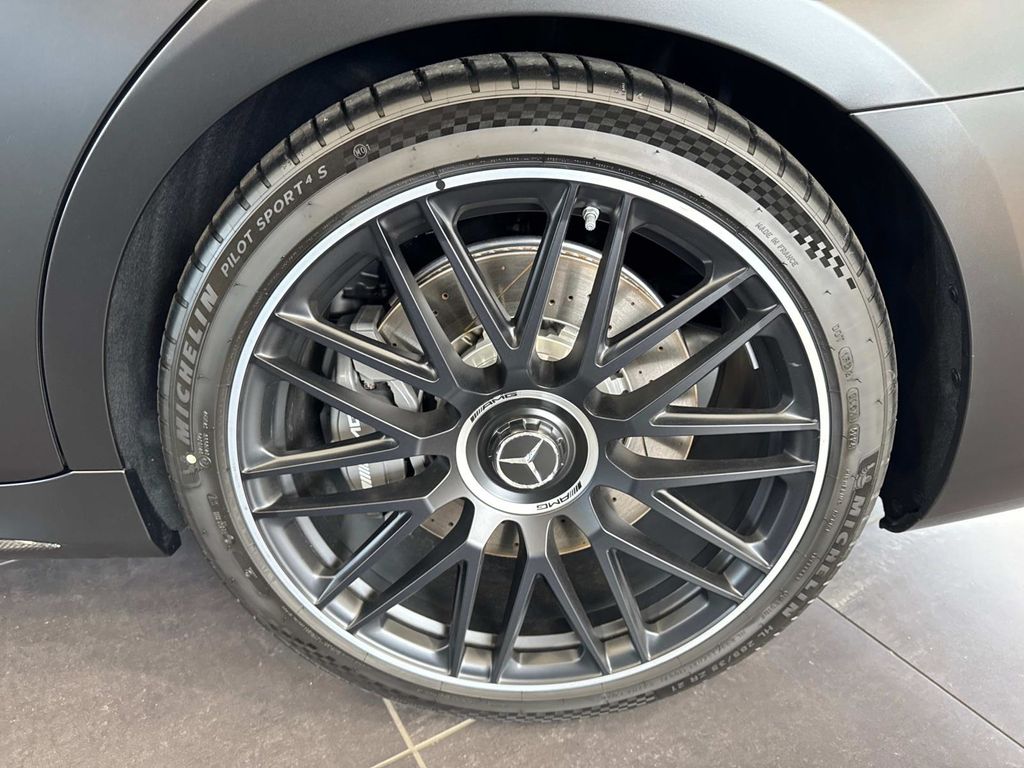 2025 Mercedes Benz S 63 e AMG 4MATIC photo 8