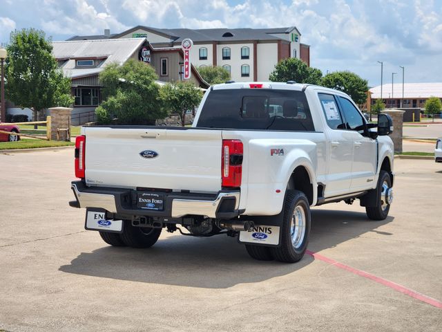 2025 Ford F-350 Lariat photo 7