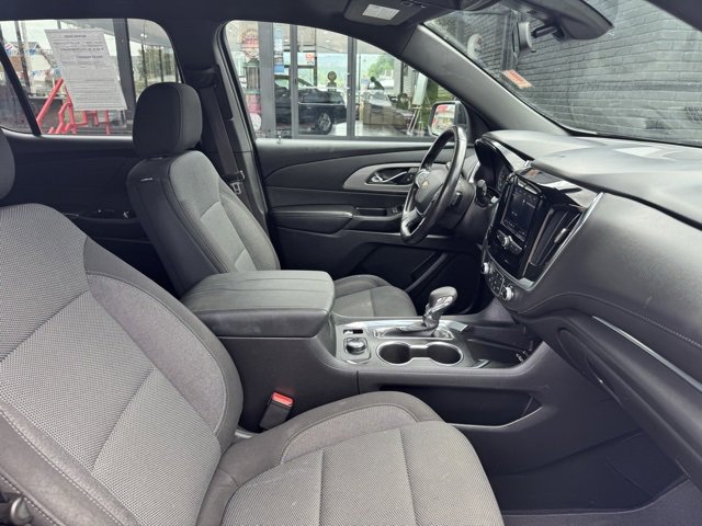 2022 Chevrolet Traverse Cloth photo 11