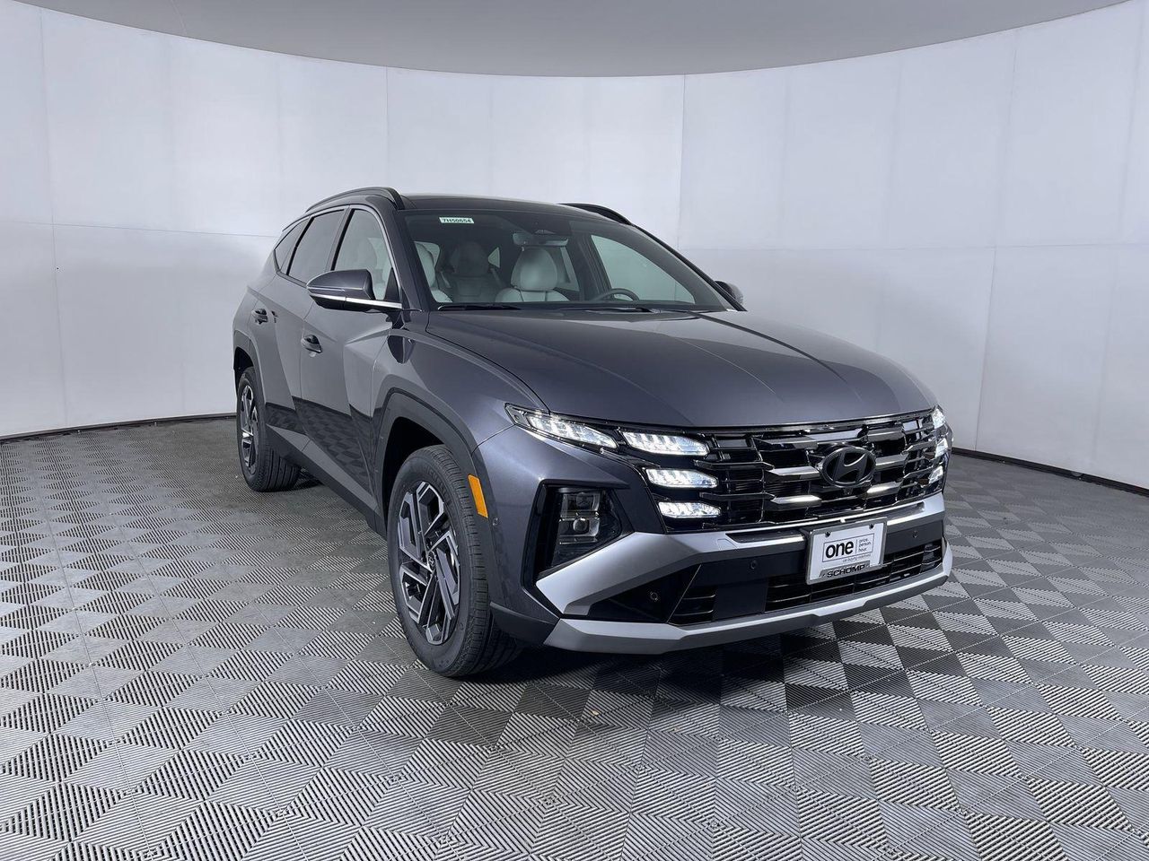 2025 Hyundai Tucson Limited photo 2