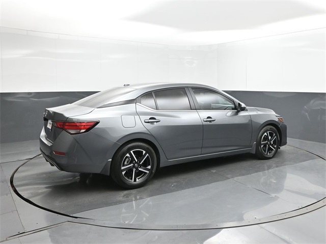2025 Nissan Sentra SV photo 13