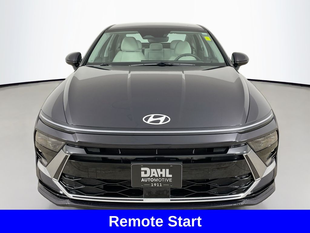 2024 Hyundai Sonata SEL photo 2
