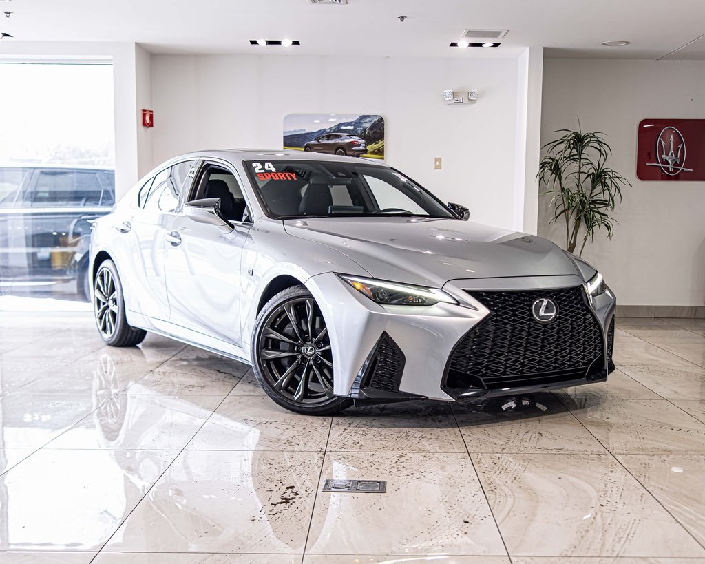 2024 LEXUS IS - Image 5