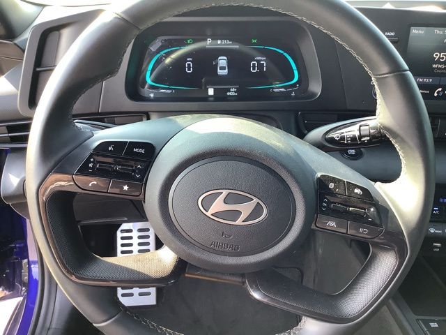 2025 Hyundai Elantra SEL Sport photo 30
