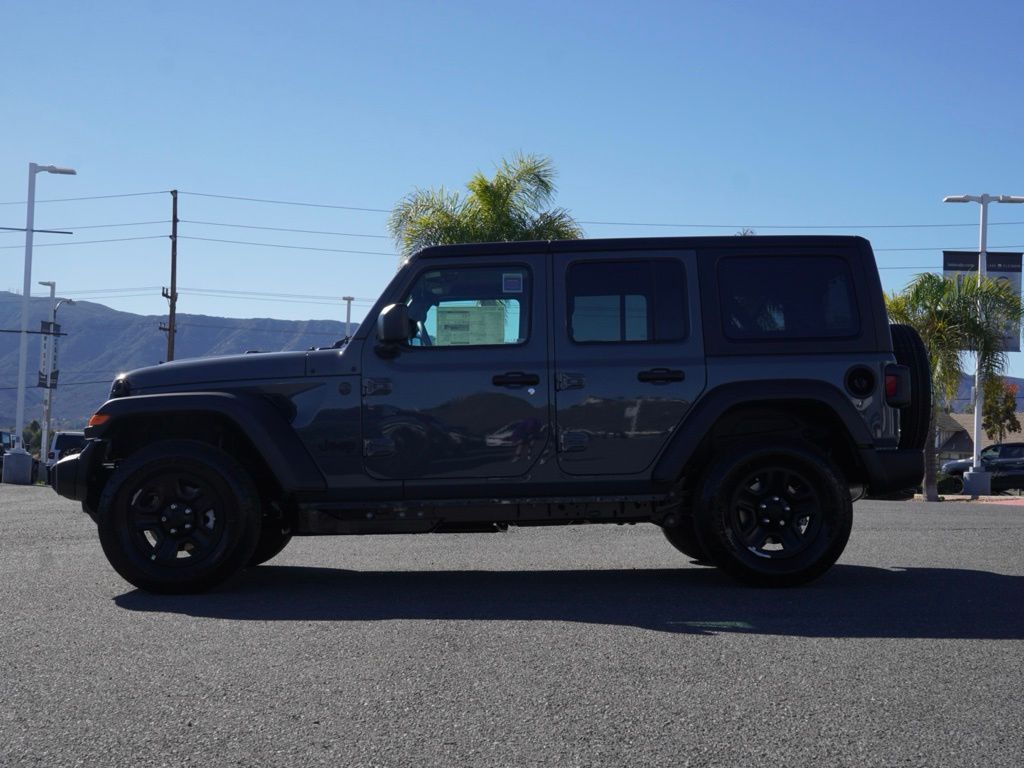 New 2026 Anvil Clear-Coat Exterior Paint Jeep 4-Door Sport S image 7