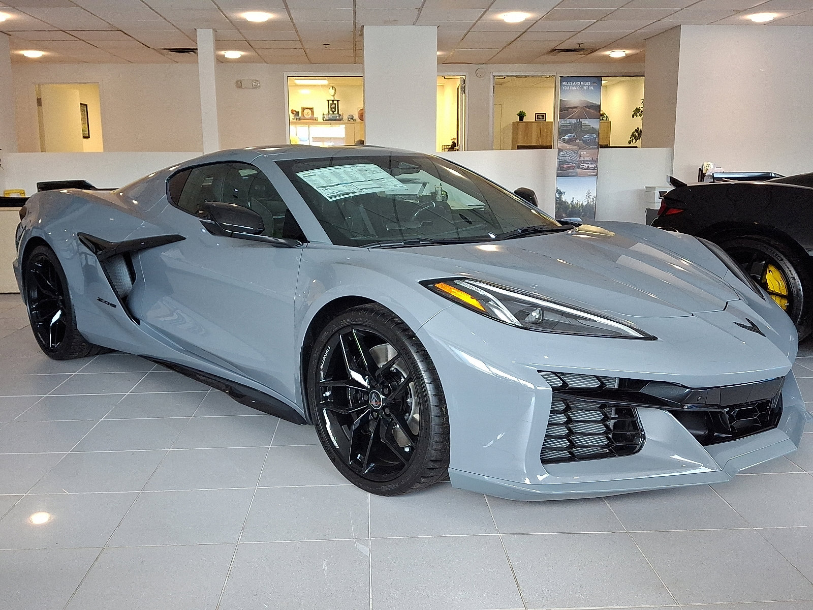 2025 Chevrolet Corvette Z06 3LZ photo 2