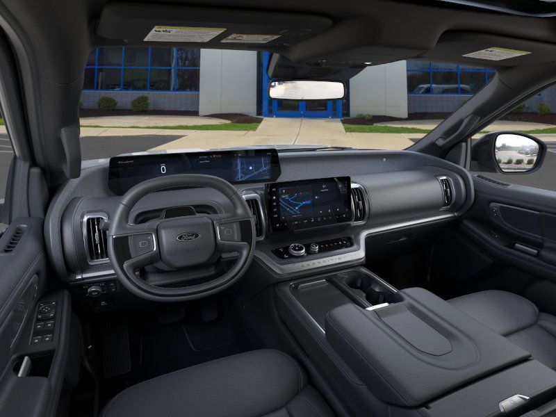 2025 Ford Expedition Platinum MAX photo 9