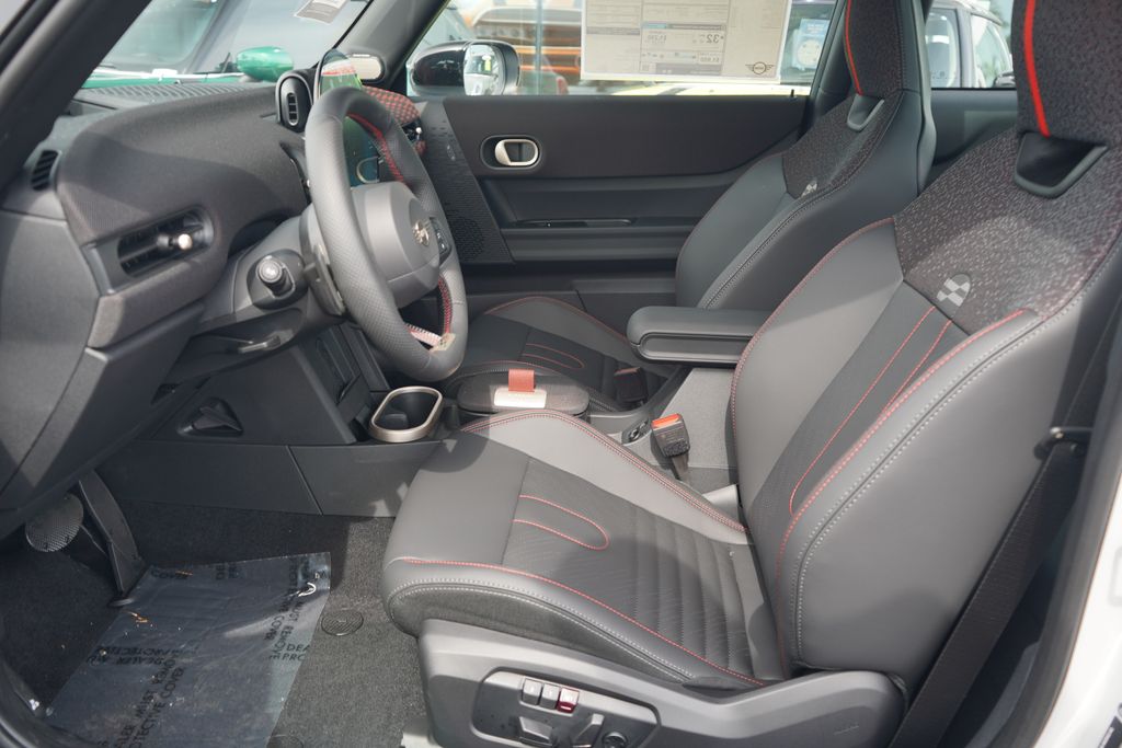 2026 Mini Cooper Hardtop S 2 Door Iconic photo 6