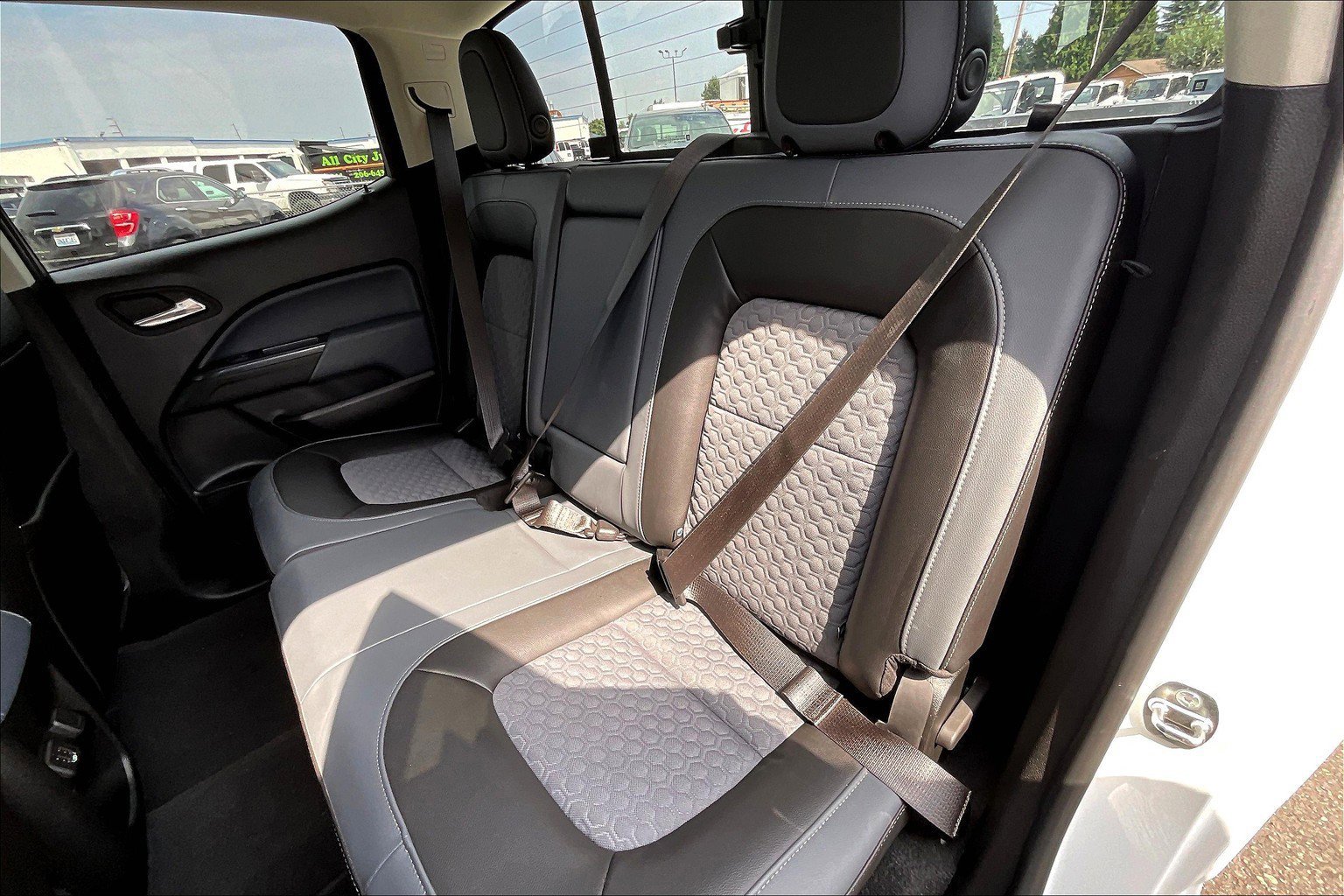 2022 Chevrolet Colorado Z71 photo 22