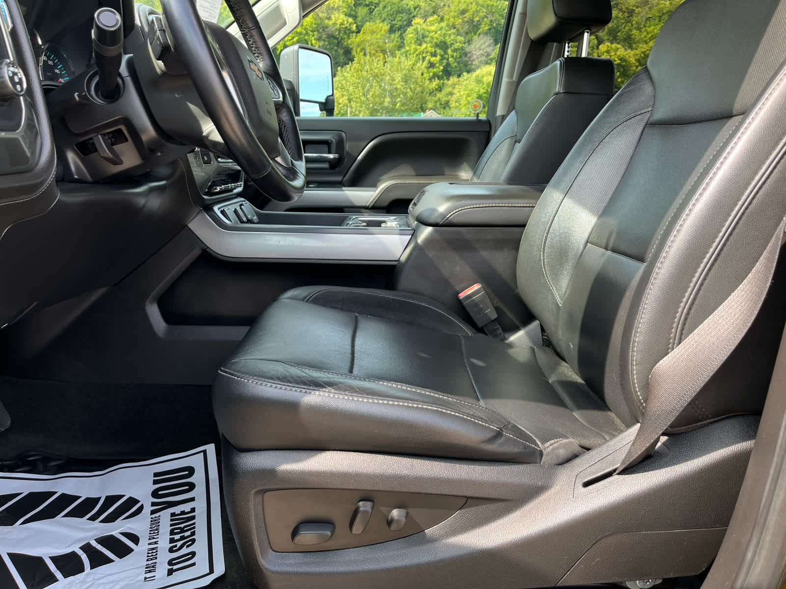 2018 Chevrolet Silverado 2500HD LTZ photo 21