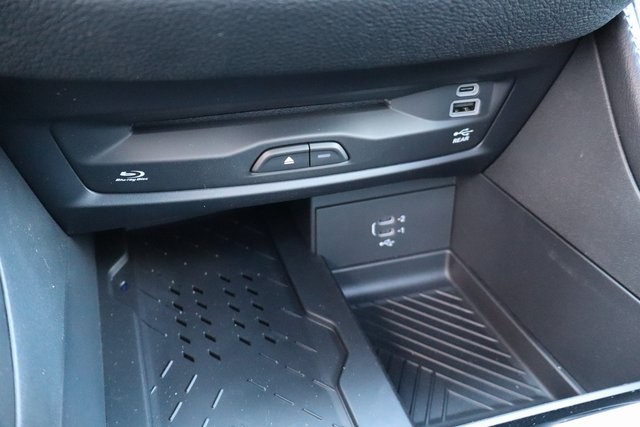 2026 Chrysler Pacifica Limited photo 23