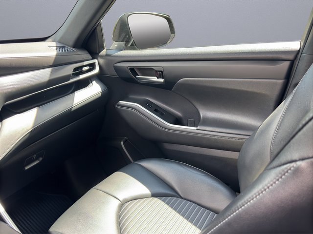 2022 Toyota Highlander XSE photo 22
