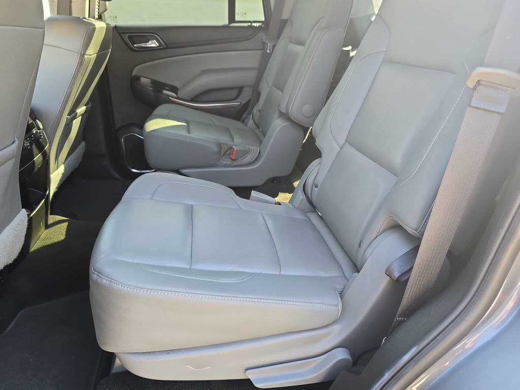 2018 Chevrolet Tahoe LT photo 18