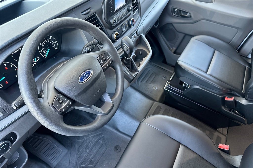 2025 Ford Transit photo 9