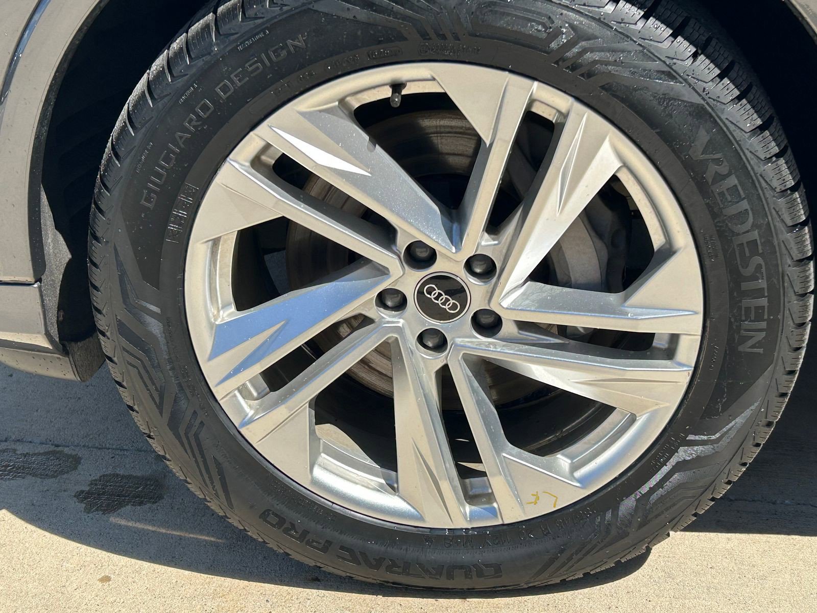 2021 Audi Q7 Premium Plus photo 8