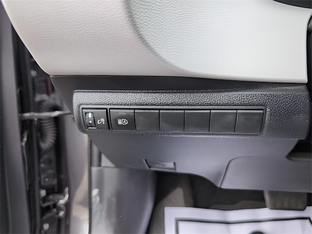 2025 Toyota Corolla SE photo 14