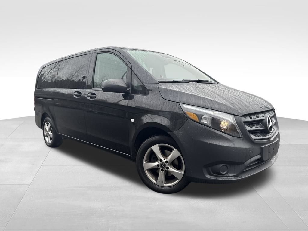 2019 Mercedes-Benz Metris Passenger Van Base's photo