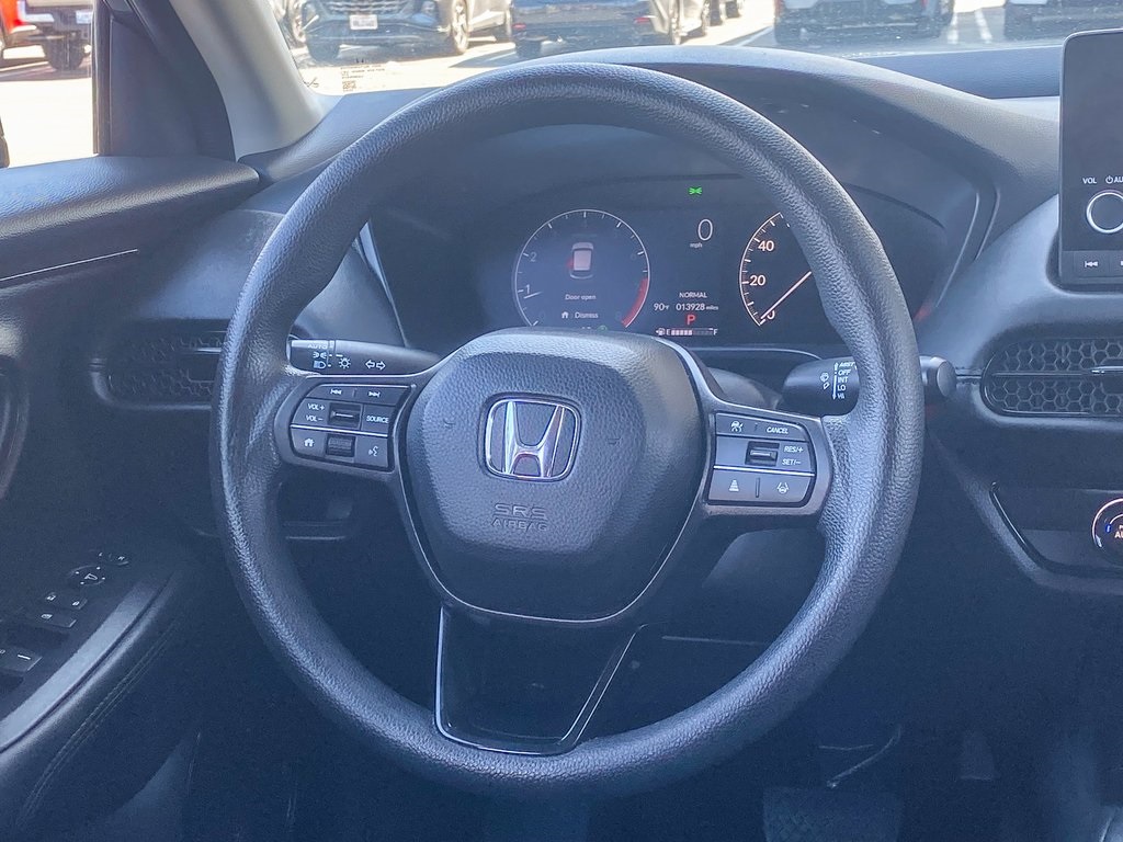 2025 Honda HR-V LX photo 14