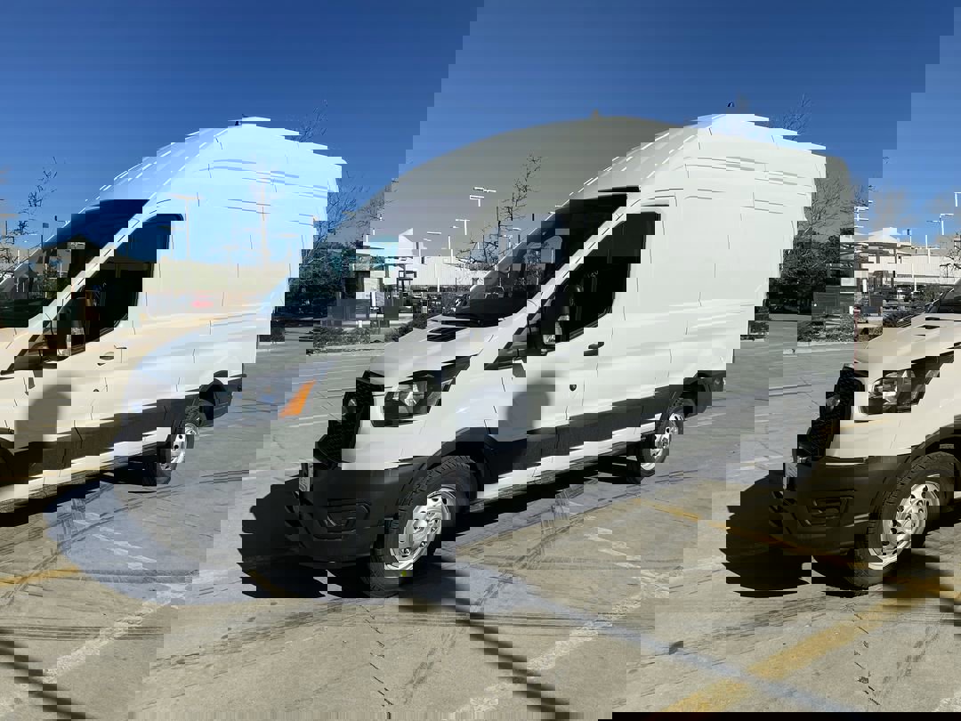 2025 Ford Transit Cargo Van photo 4