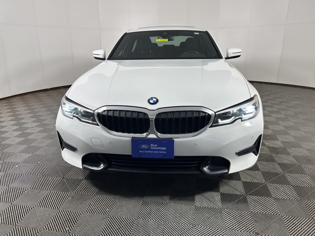 Used 2019 BMW 3 Series 330i with VIN 3MW5R7J54K8A04881 for sale in Shakopee, Minnesota
