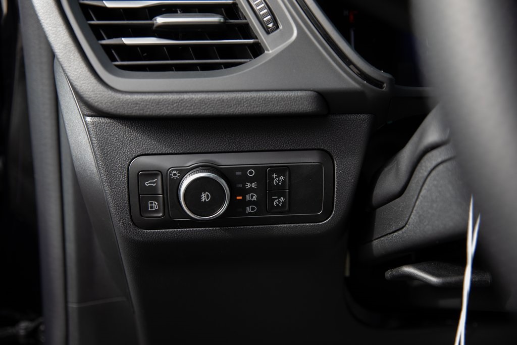2025 Ford Escape ST-Line Select photo 34