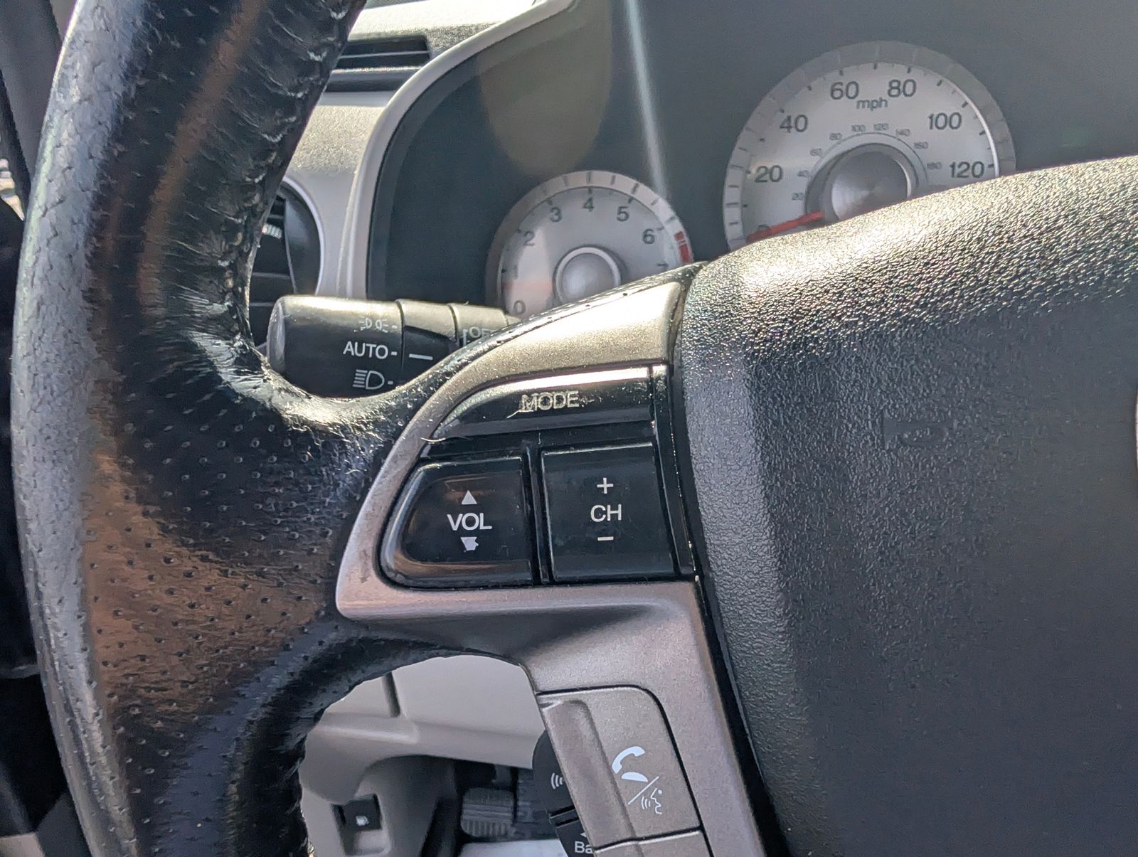 2011 Honda Pilot Touring photo 18