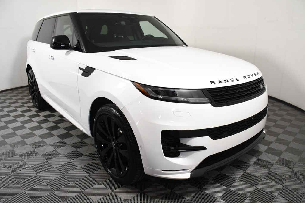2025 Land Rover Range Rover Sport SE photo 9