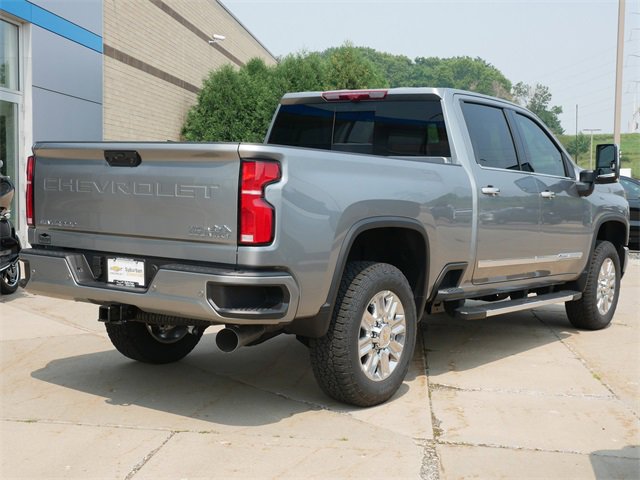 2025 Chevrolet Silverado 3500HD High Country photo 6