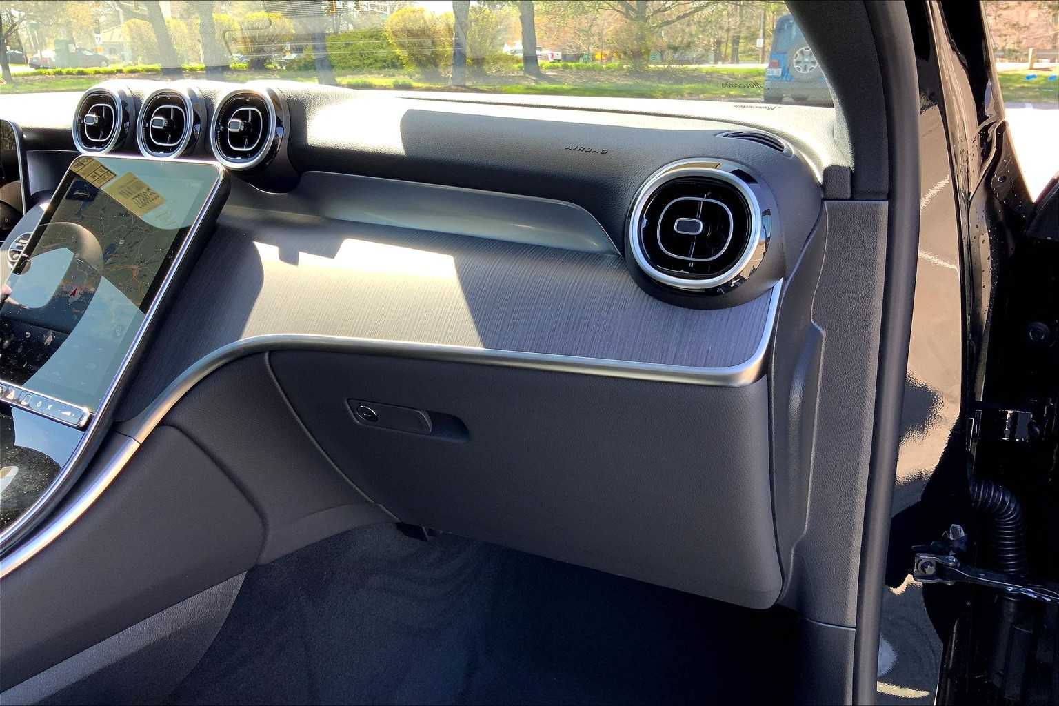 2025 Mercedes Benz GLC 300 4MATIC photo 10