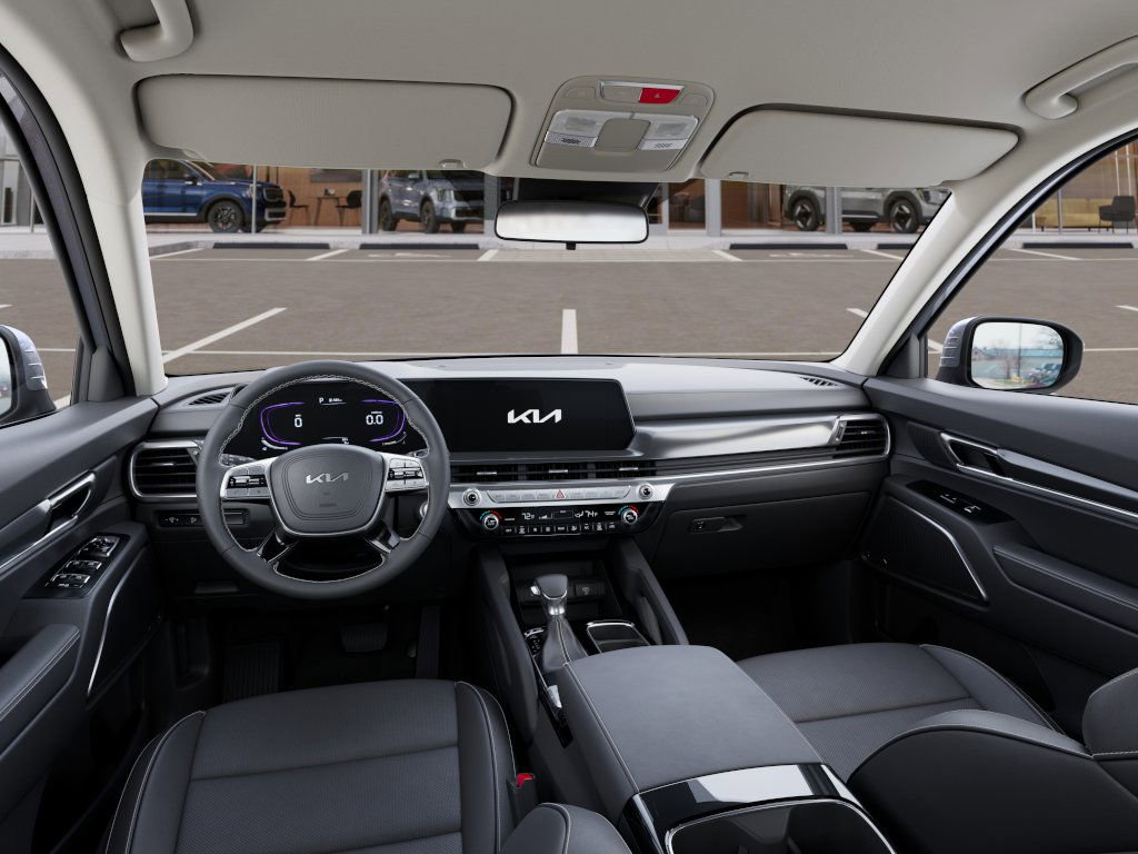 2025 Kia Telluride LX photo 10