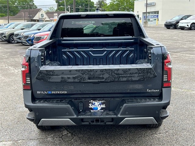 2025 Chevrolet Silverado EV LT photo 36