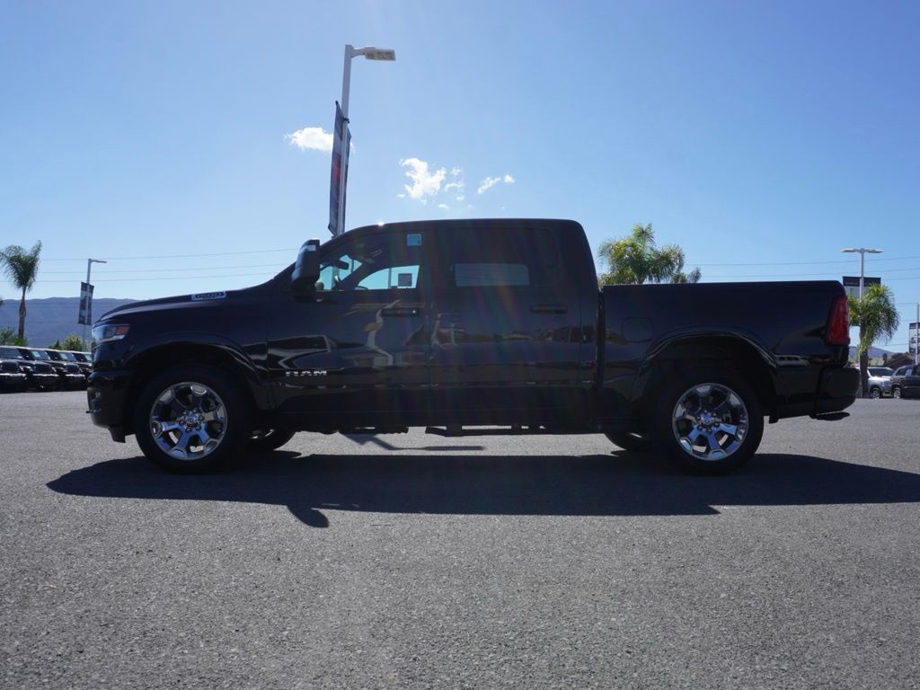 New 2025 Diamond Black Crystal Pearl-Coat Exterior Paint RAM Big Horn Sport Appearance Edition image 7