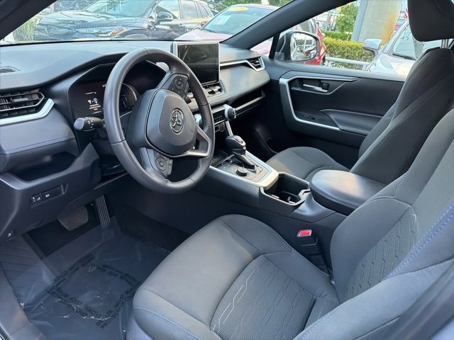 2024 Toyota RAV4 SE photo 8