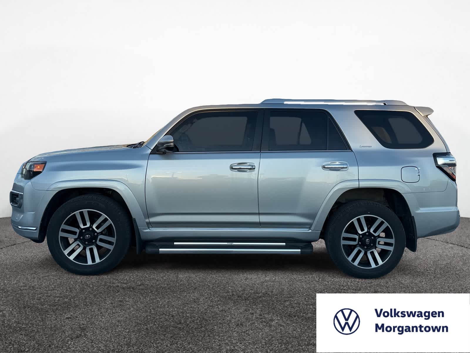 2023 Toyota 4Runner Limited photo 2