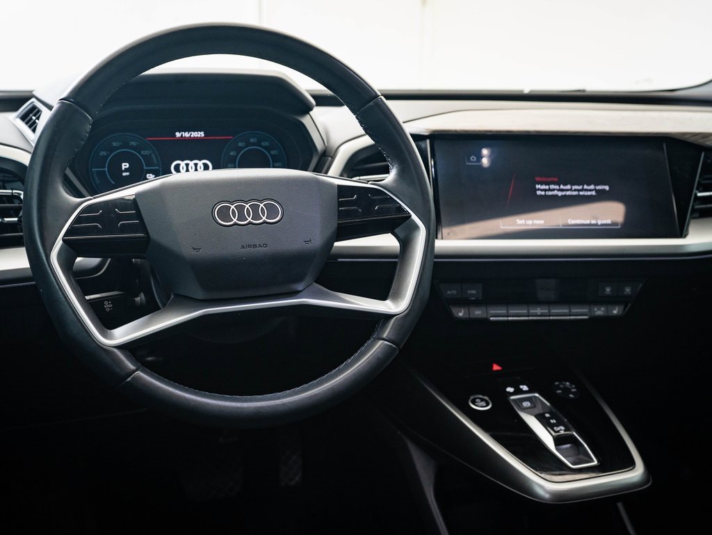 2022 Audi Q4 E-tron Premium photo 4