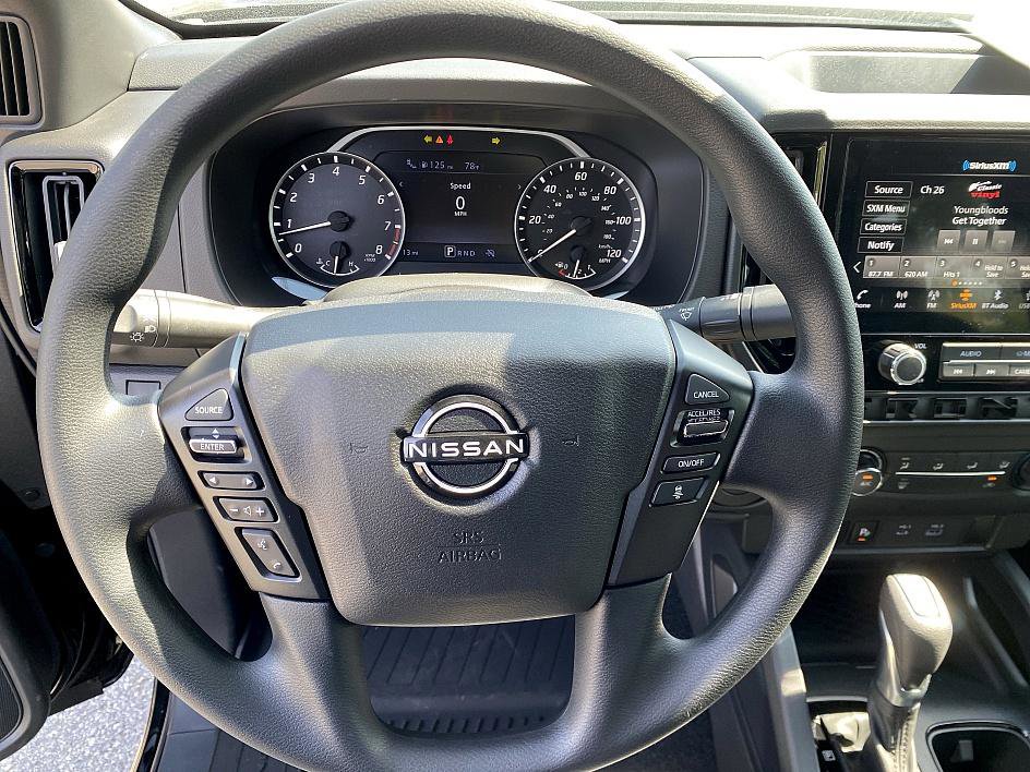 2026 Nissan Frontier Crew Cab SV photo 10