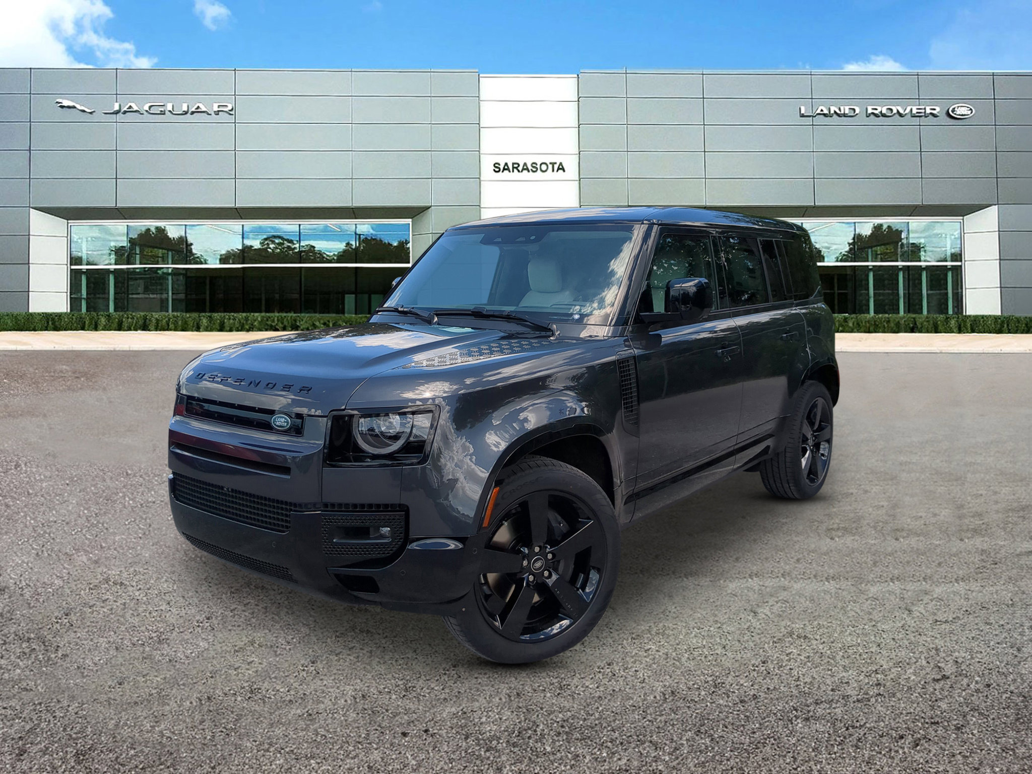 2025 Land Rover Defender X-Dynamic SE's photo