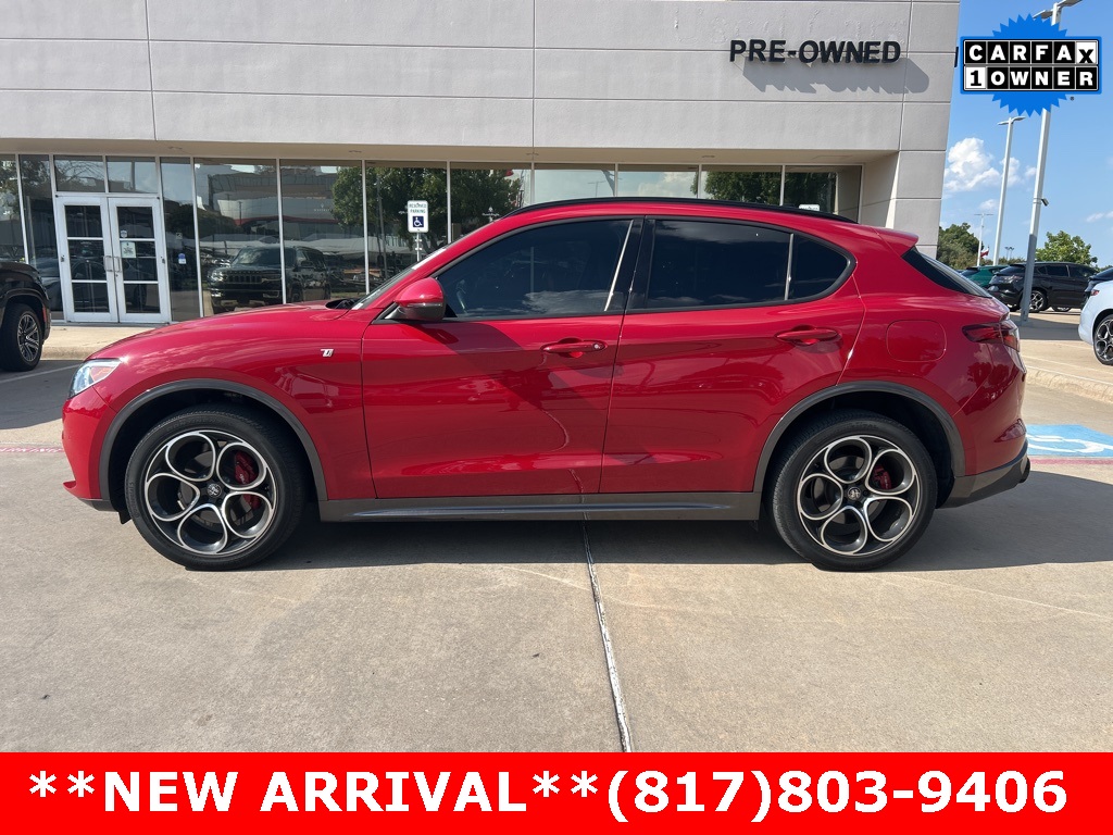 2022 Alfa Romeo Stelvio Ti photo 10