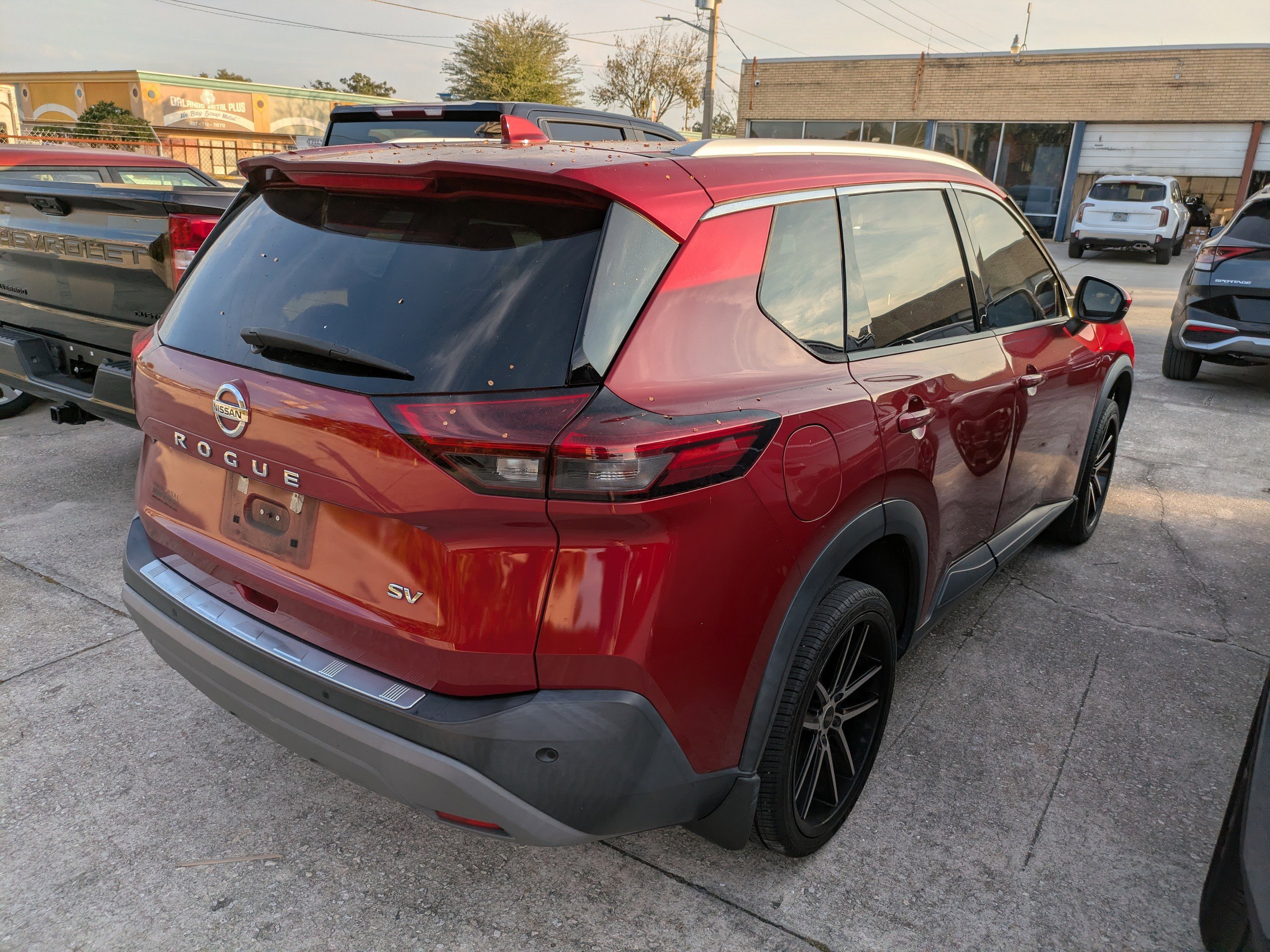 2021 Nissan Rogue SV photo 3